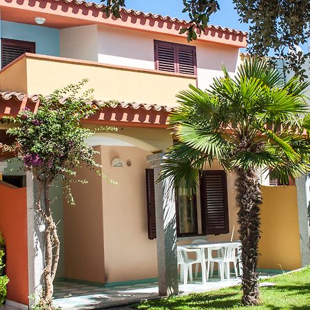 Residence Oasi Anfiteatro Porto Ottiolu Esterno foto