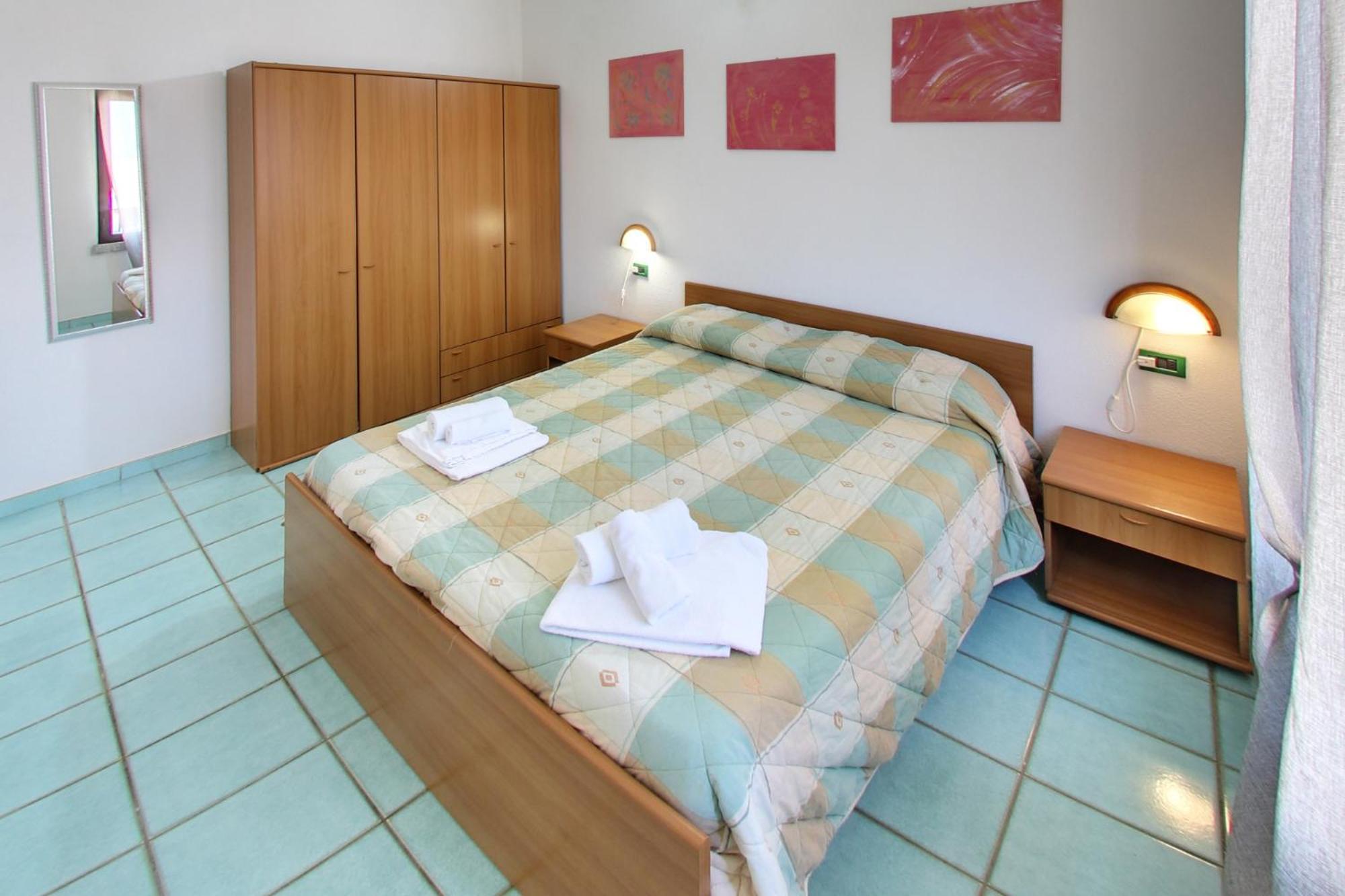 Residence Oasi Anfiteatro Porto Ottiolu Esterno foto